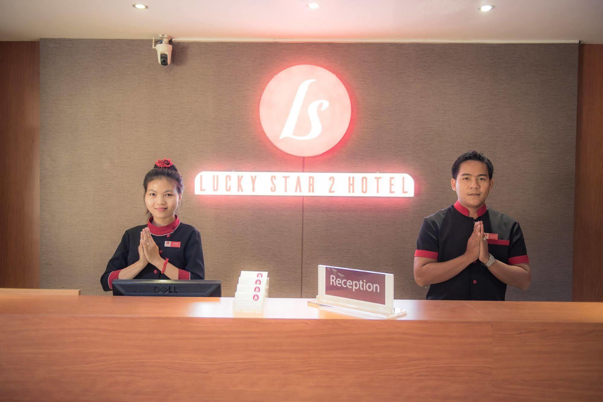 Lucky Star 2 Hotel Phnom-Penh Buitenkant foto
